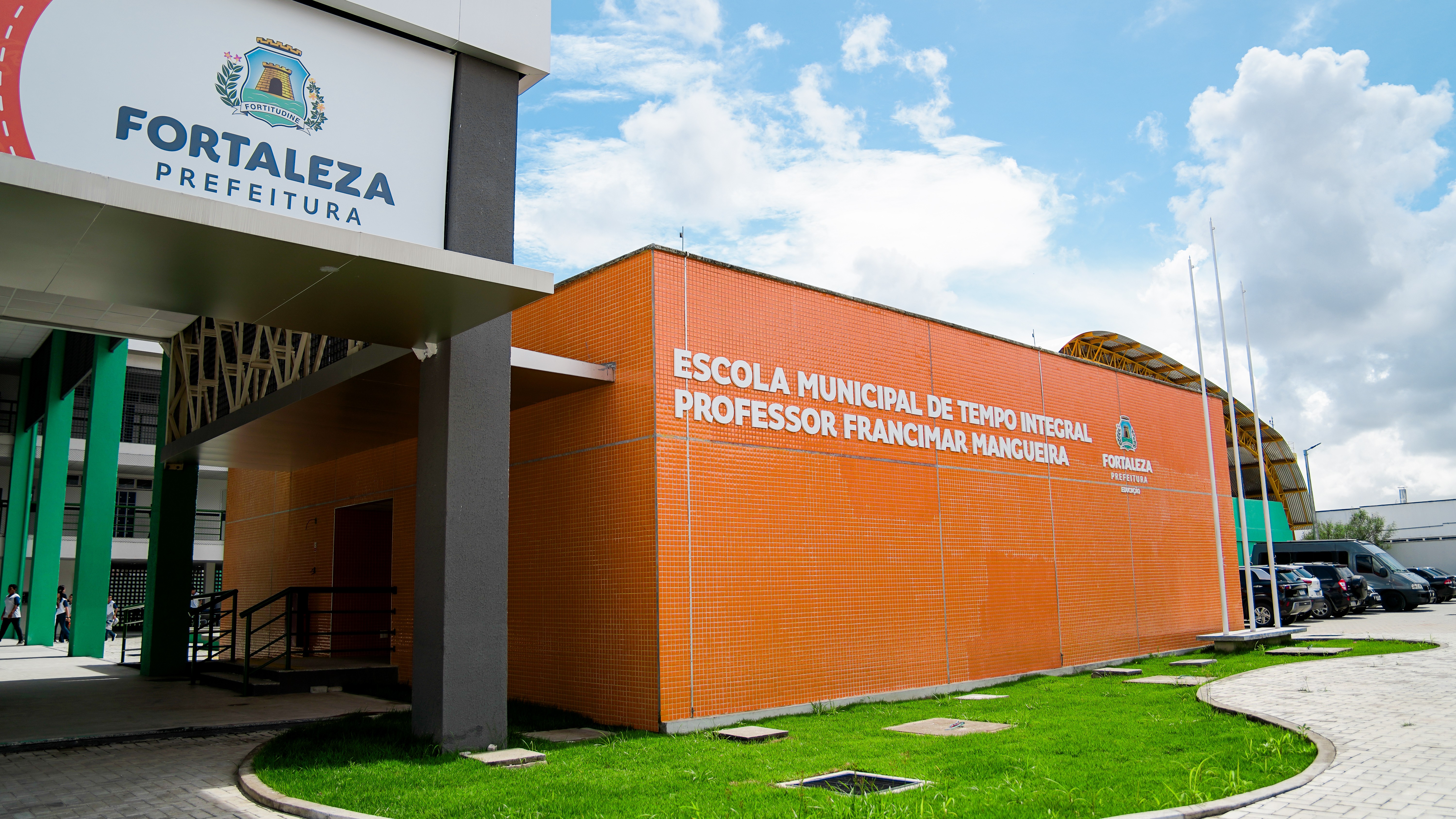 Fachada da escola